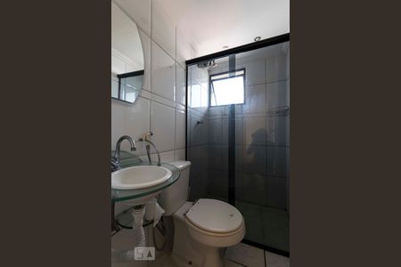 Banheiro de apartamento à venda com 3 quartos, 74m² em Cambuci, São Paulo