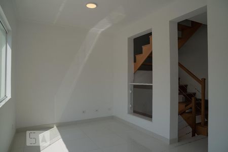 Sala de casa para alugar com 3 quartos, 125m² em Vila Alzira, Santo André