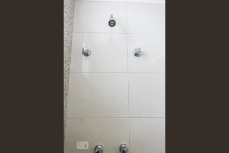 Banheiro suíte de apartamento para alugar com 2 quartos, 63m² em Asa Norte, Brasília