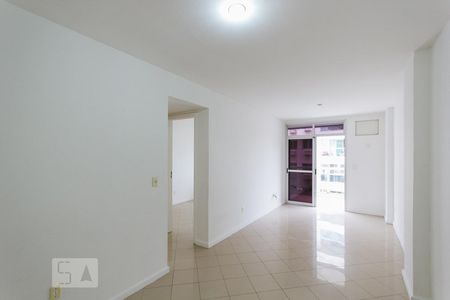 Sala de apartamento para alugar com 2 quartos, 82m² em Freguesia (jacarepaguá), Rio de Janeiro