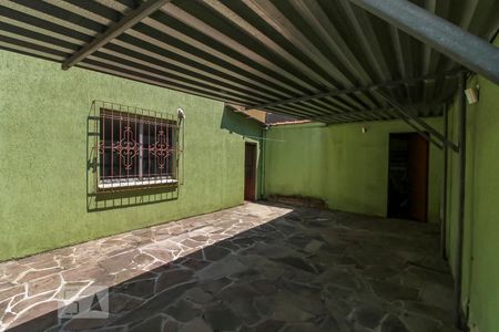 Garagem 1 de casa para alugar com 6 quartos, 650m² em Sarandi, Porto Alegre