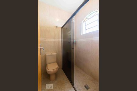 Banheiro 01 de casa para alugar com 5 quartos, 232m² em Taguatinga Norte (taguatinga), Brasília