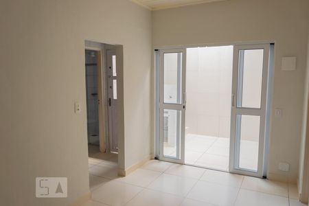 Sala de casa para alugar com 2 quartos, 50m² em Guará I, Brasília