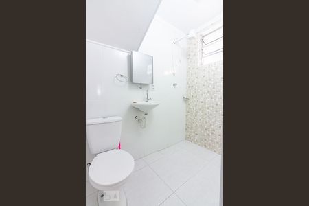 Banheiro  de casa para alugar com 1 quarto, 51m² em Jardim das Flores, Osasco