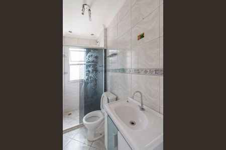 Banheiro de apartamento à venda com 2 quartos, 65m² em Santo Antônio, Osasco