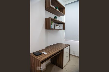 Quarto 1 de apartamento para alugar com 2 quartos, 64m² em Copacabana, Rio de Janeiro