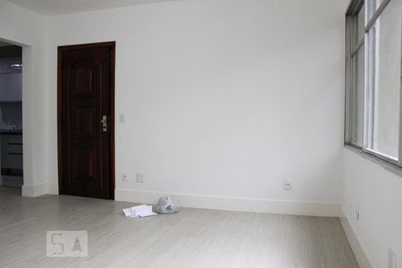 Sala de apartamento à venda com 1 quarto, 44m² em Barra da Tijuca, Rio de Janeiro