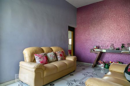 Sala de casa à venda com 5 quartos, 150m² em Sagrada Família, Belo Horizonte