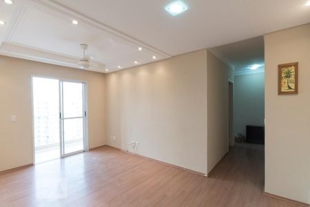 Sala de apartamento à venda com 2 quartos, 69m² em Jardim Tupanci, Barueri