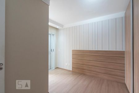 suíte de apartamento à venda com 2 quartos, 69m² em Jardim Tupanci, Barueri