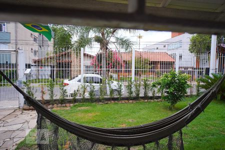 Sala - Vista de casa para alugar com 3 quartos, 187m² em Sarandi, Porto Alegre