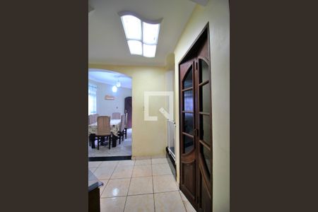 Corredor de casa à venda com 3 quartos, 269m² em Vila Homero Thon, Santo André