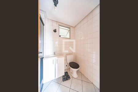 Banheiro  de apartamento à venda com 3 quartos, 60m² em Vila Valparaíso, Santo André