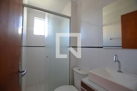 Banheiro de apartamento para alugar com 1 quarto, 50m² em Vila Nova, Porto Alegre