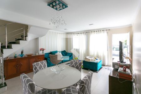 Sala de casa à venda com 3 quartos, 110m² em Santa Efigênia, Belo Horizonte