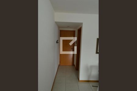 Hall de entrada de apartamento à venda com 2 quartos, 80m² em Pechincha, Rio de Janeiro