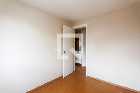 Quarto 1 de apartamento para alugar com 2 quartos, 46m² em Sarandi, Porto Alegre