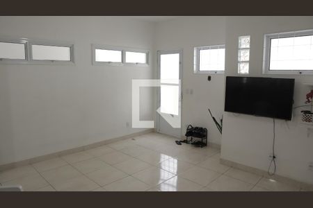 Sala (casa 01) de casa para alugar com 6 quartos, 35m² em Jardim dos Oliveiras, Campinas