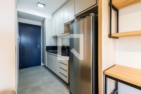 Cozinha de apartamento para alugar com 1 quarto, 27m² em Pinheiros, São Paulo
