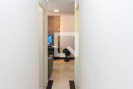 Corredor de apartamento para alugar com 2 quartos, 45m² em Vila Alpina, São Paulo