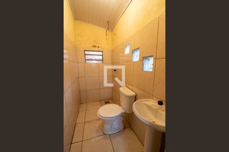 Banheiro de casa para alugar com 1 quarto, 28m² em Sarandi, Porto Alegre