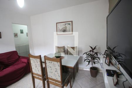 Sala de casa à venda com 2 quartos, 70m² em Taquara, Rio de Janeiro