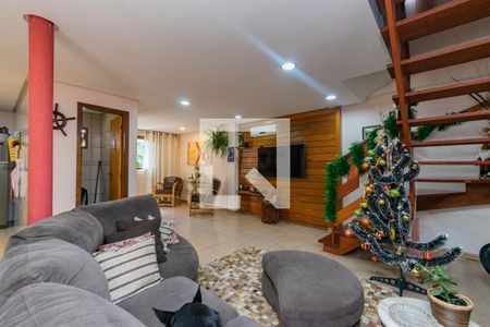 Sala de casa à venda com 5 quartos, 220m² em Santa Tereza, Porto Alegre