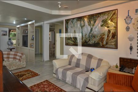 sala de estar de casa para alugar com 7 quartos, 500m² em Recreio dos Bandeirantes, Rio de Janeiro