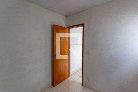 Quarto 1 de casa para alugar com 2 quartos, 40m² em Lagoinha, Belo Horizonte