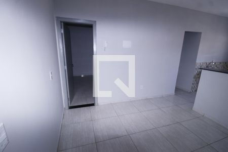 Sala  de casa para alugar com 2 quartos, 50m² em Qr 502, Brasília