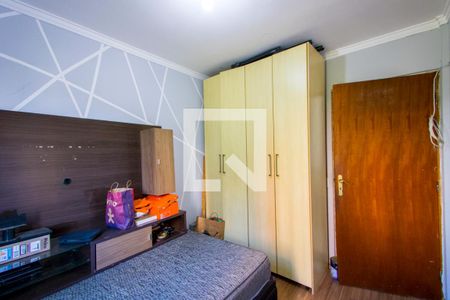 Quarto 2 de apartamento à venda com 2 quartos, 47m² em Vila Scarpelli, Santo André