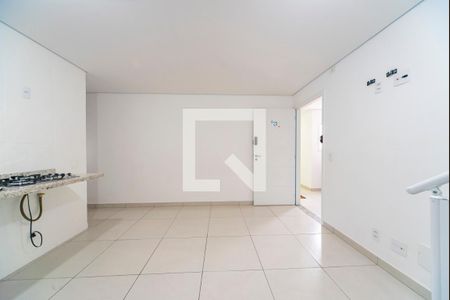 Sala  de apartamento à venda com 2 quartos, 110m² em Vila Pires, Santo André