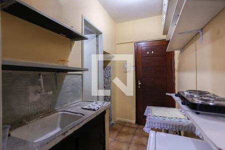 Cozinha de apartamento para alugar com 1 quarto, 15m² em Centro Histórico, Porto Alegre