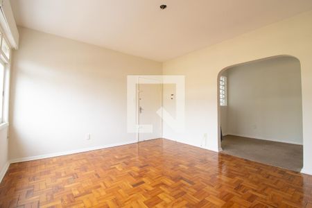 Apartamento para alugar com 3 quartos, 109m² em Navegantes, Porto Alegre