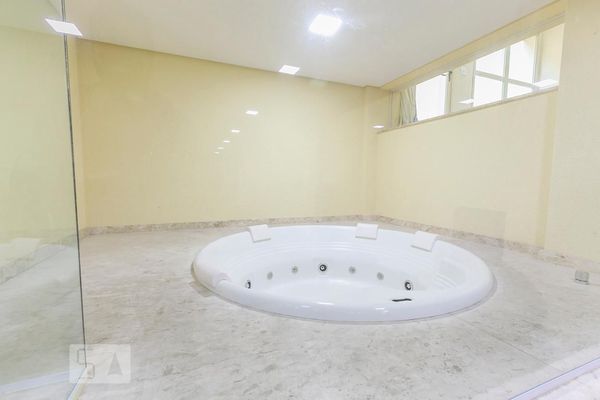 Alugue ou compre no Condomínio Fao Residence III Santana São Paulo