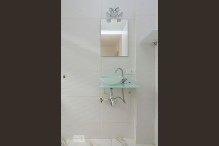 Detalhe banheiro de kitnet/studio para alugar com 1 quarto, 20m² em Água Branca, São Paulo