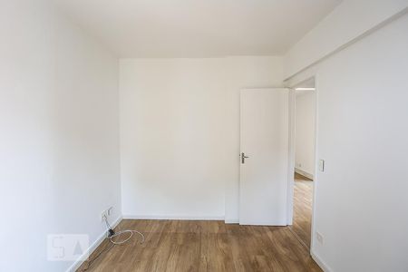Quarto 1 de apartamento para alugar com 2 quartos, 75m² em Jardim Maria Rosa, Taboão da Serra