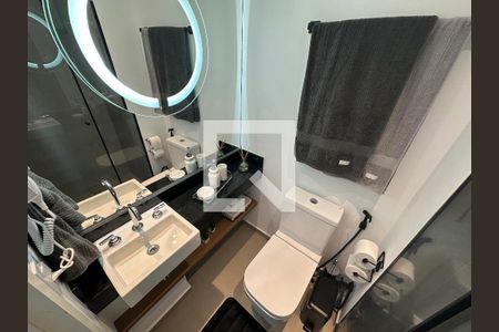 Banheiro de kitnet/studio para alugar com 1 quarto, 25m² em Perdizes, São Paulo