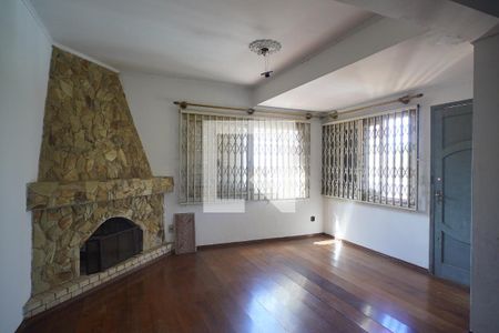 Sala  de casa à venda com 3 quartos, 400m² em Rubem Berta, Porto Alegre
