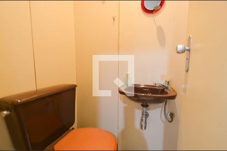 Lavabo de apartamento para alugar com 1 quarto, 50m² em Funcionários, Belo Horizonte