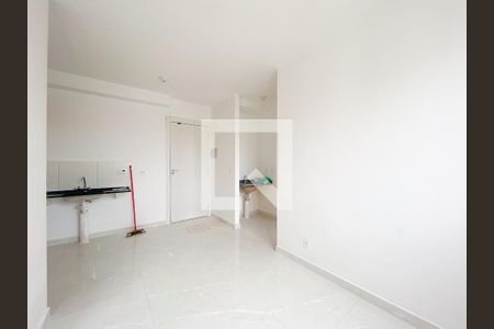 Sala/Cozinha de apartamento para alugar com 2 quartos, 35m² em Jaguaré, São Paulo