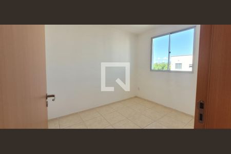 Quarto de apartamento para alugar com 2 quartos, 44m² em Santa Cruz, Rio de Janeiro
