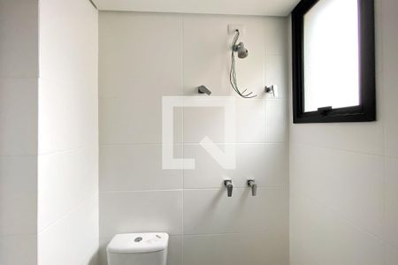 Banheiro da Suíte 1 de apartamento para alugar com 2 quartos, 90m² em Santa Efigênia, Belo Horizonte