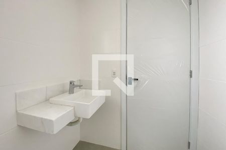 Banheiro da Suíte 1 de apartamento para alugar com 2 quartos, 90m² em Santa Efigênia, Belo Horizonte
