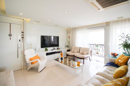 Sala de apartamento à venda com 3 quartos, 189m² em Indianópolis, São Paulo