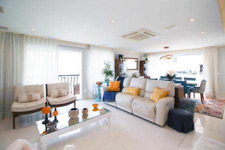 Sala de apartamento à venda com 3 quartos, 189m² em Indianópolis, São Paulo