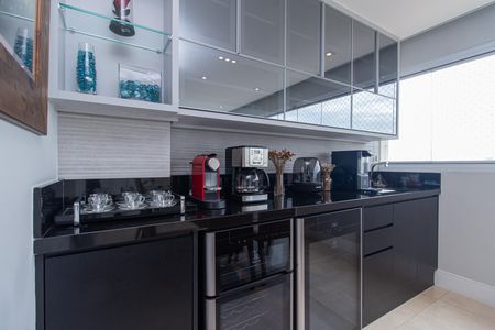 Varanda de apartamento para alugar com 3 quartos, 124m² em Aclimação, São Paulo