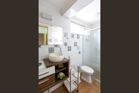 Banheiro Social de apartamento para alugar com 1 quarto, 55m² em Cambuí, Campinas