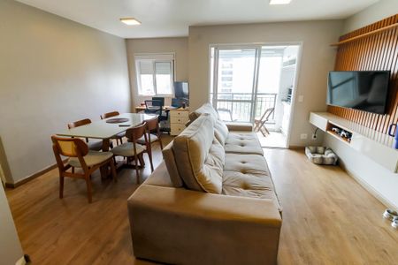 Sala de apartamento para alugar com 2 quartos, 64m² em Vila Suzana, São Paulo