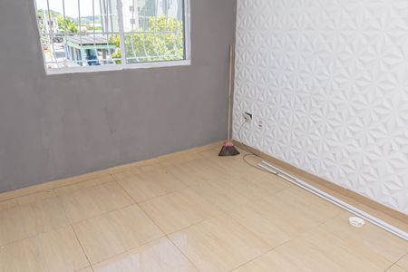 Sala de apartamento para alugar com 2 quartos, 40m² em Campo Grande, Rio de Janeiro
